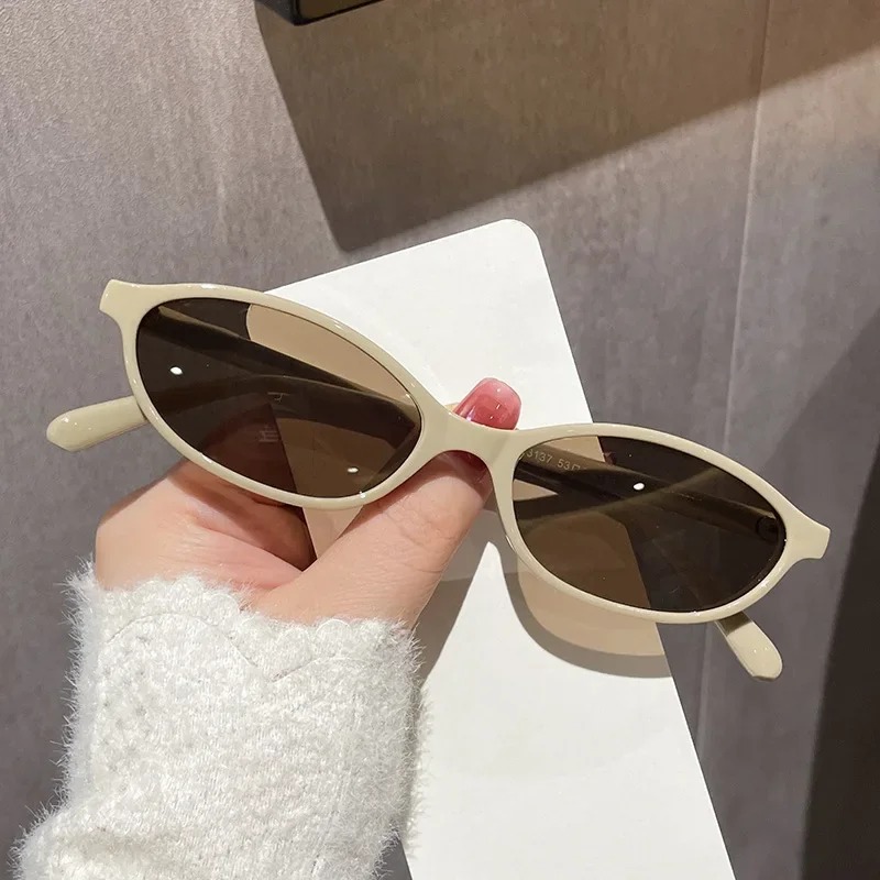 New Retro Sexy Cat Eye Sunglas - Vintage Fashion Streetwear ulasan dan harga