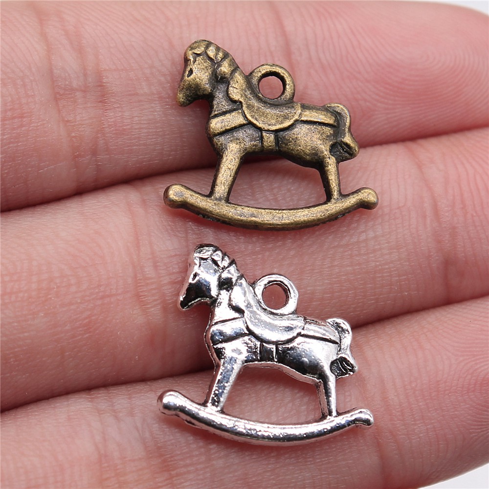 WYSIWYG 4pcs Charms Accessorie - Vintage Fashion Toys ulasan dan harga